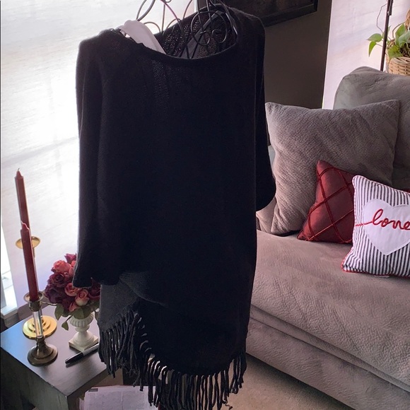 Black slouch sweater with fringed - Picture 4 of 4